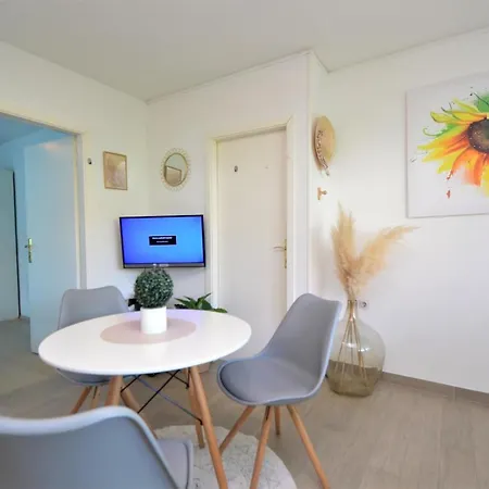 Apartment Vinea-Parking Included Sibenik Exterior photo