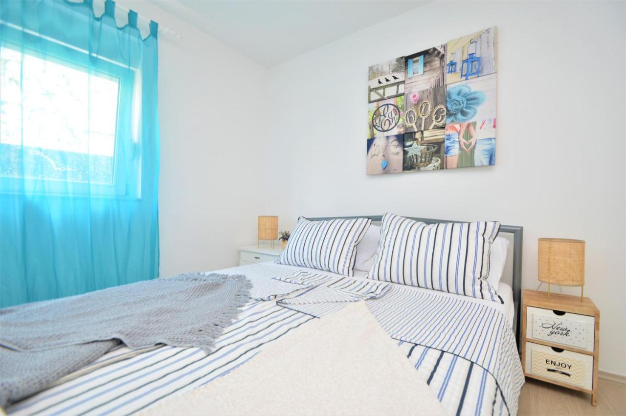 Vinea-parking Included Apartment *